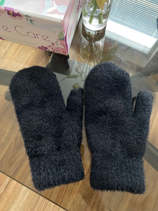 Черни зимни ръкавици