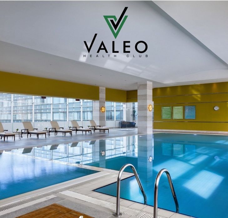 Продам абонемент в Ренессанс (фитнес клуб Valeo).