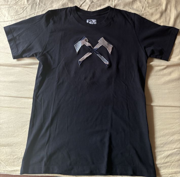 Тениска LUDA.