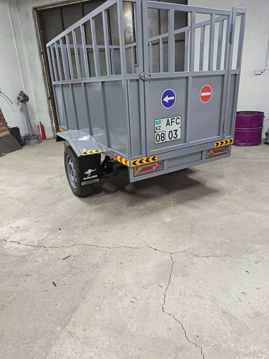 Продам прицеп новый