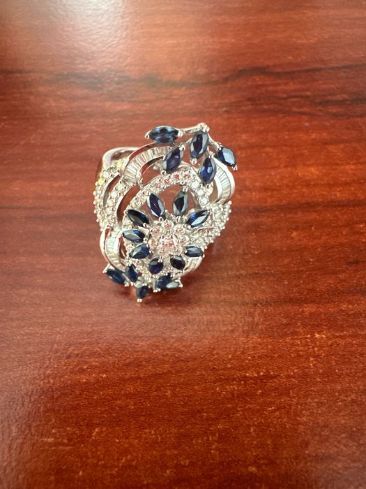 золотые украшения с бриллиантами