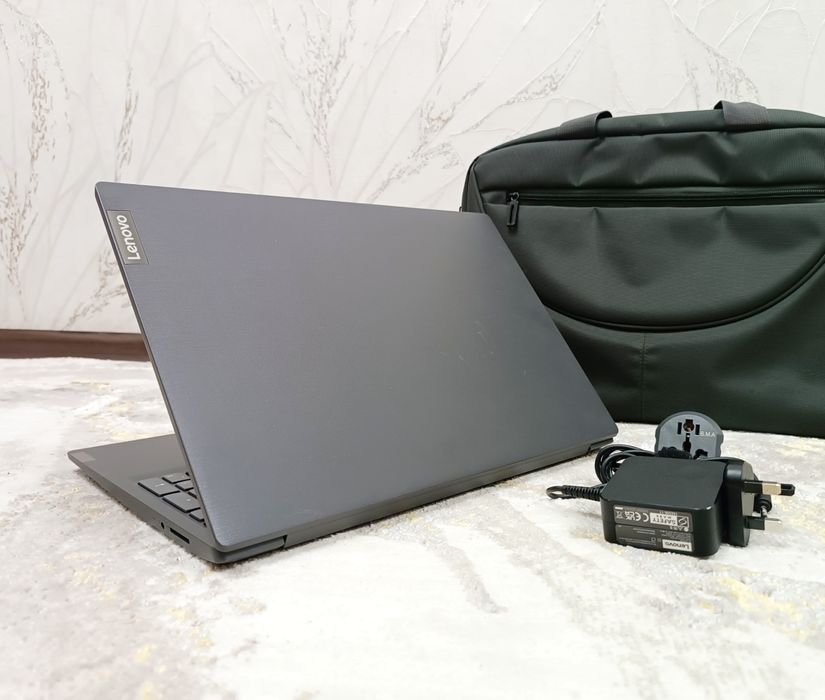 Ноутбук Lenovo IdeaPad V15 Современный.