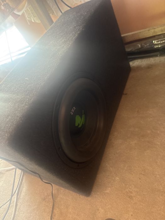 Vand subwoofer DB 1200w 4+4 cu amplificator DB  1500w monobloc