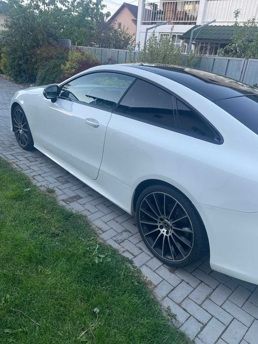 Mercedes E Coupe