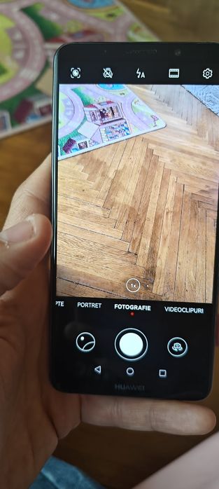 Huawei mate 10 pro impecabil.