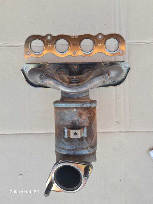 Hyundai Tucson NX4 ( Глушитель )