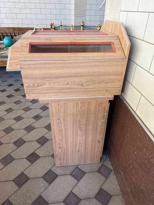 Кухонная мебель. Качественная, в хорошем состоянии.