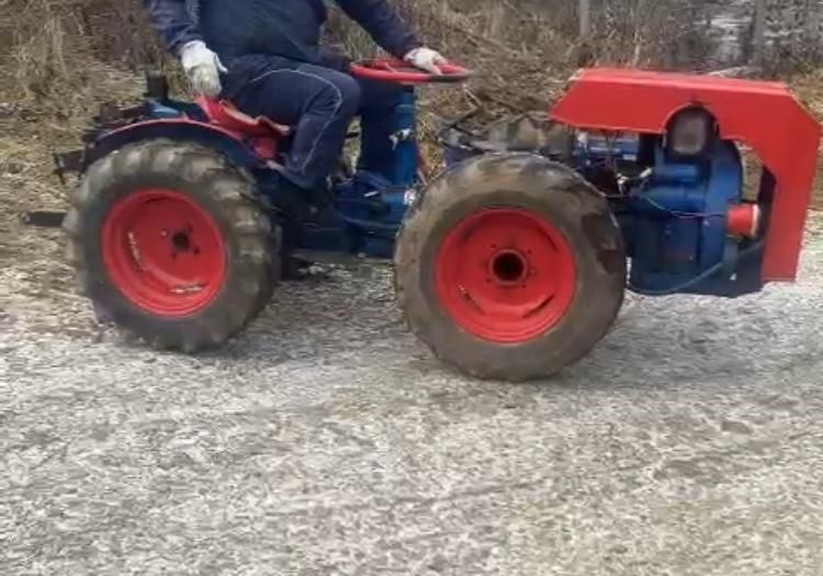 Tractor Articulat 4x4