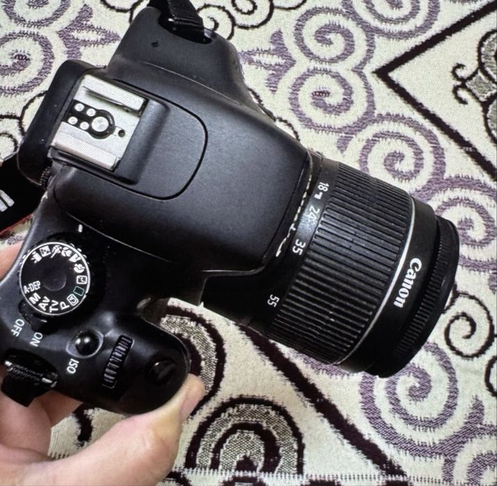 Фотоаппарат Canon EOS 550D