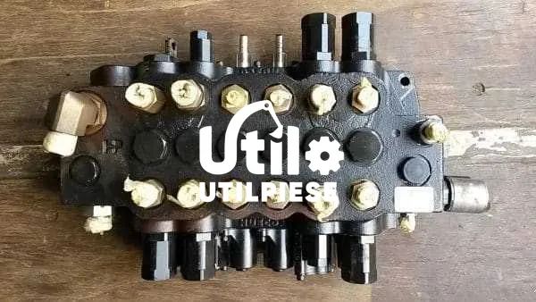 Distribuitor hidraulic Hitachi EX22 EX35 EX40 ZX14 ZX27 ZX30 ZX35