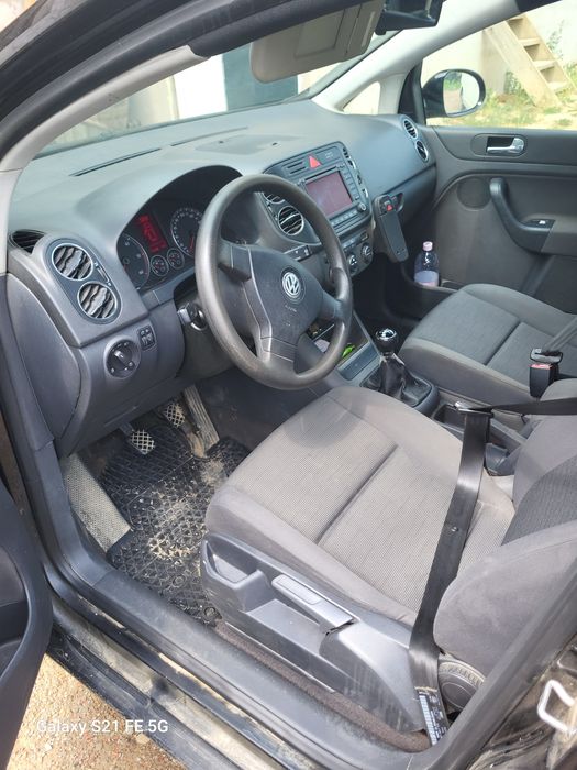 Vand golf 5 plus  2005