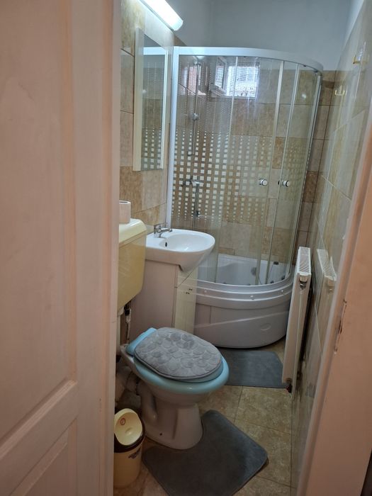 Garsoniera renovata de inchiriat