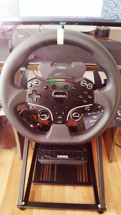 MOZA Racing R5 Bundle