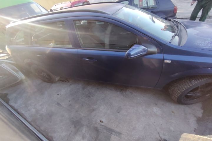 Bloc motor ambielat Opel Astra 2006 1.7 CDTI MT (101 hp)