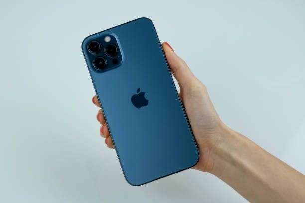 Продам Iphone 12 pro