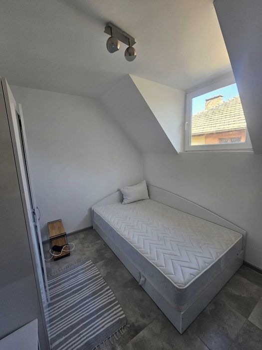 Дава се под наем Едностаен апартамент в Пловдив, Кючук Париж - 40 кв.м за 280.5 € - Снимка #1