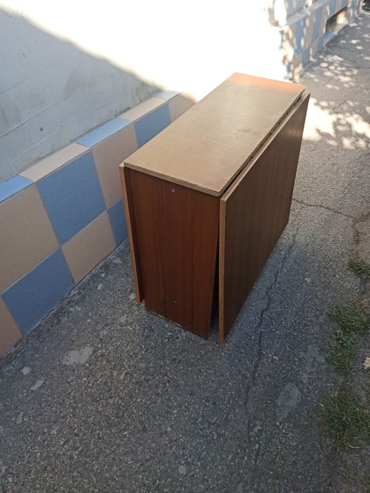 Стол книжка ЛДСП