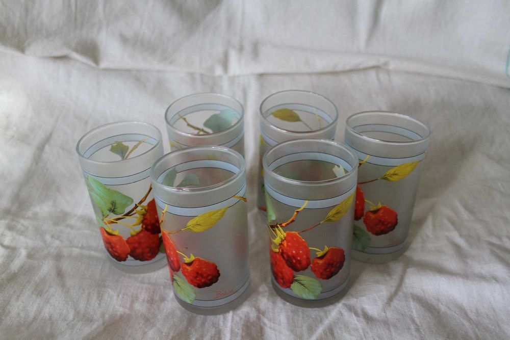 Посуда кухонная. Стаканы