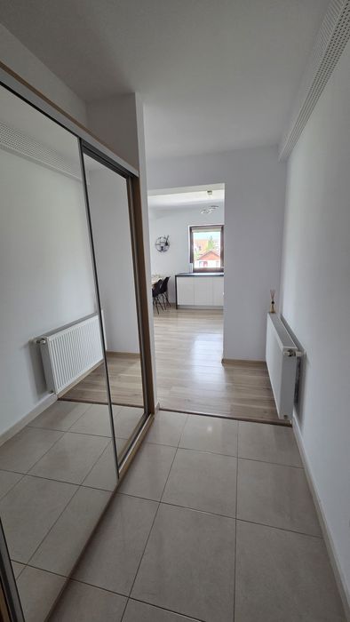 Inchiriez apartament 2 cam Coresi Brasov