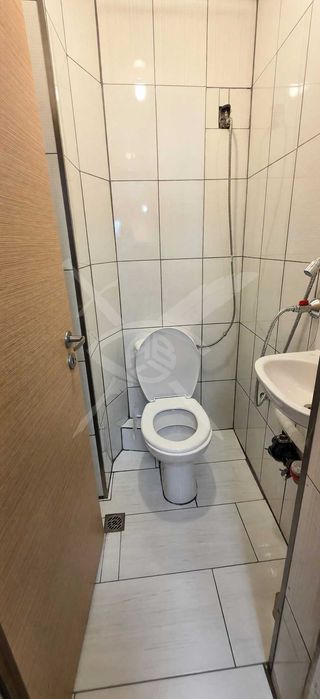 Дава се под наем Тристаен апартамент в Варна, Център - 90 кв.м за 530 € - Снимка #5