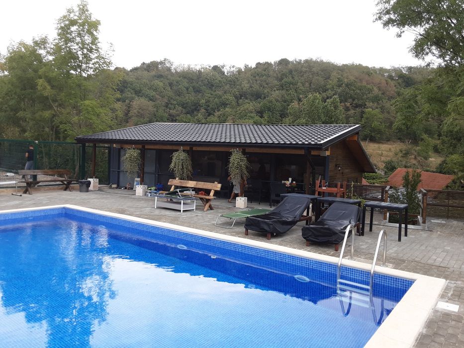 Montaj acoperis, jgheaburi si burlane.