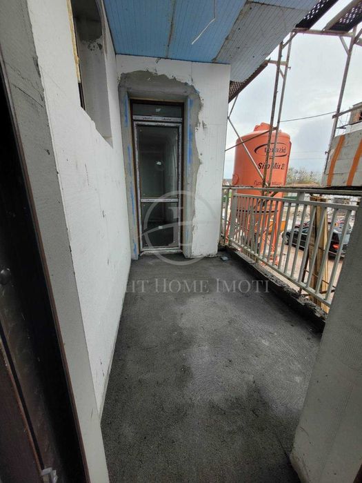 Продава се Тристаен апартамент в Пловдив, Остромила - 122 кв.м за 1156 €/кв.м - Снимка #8