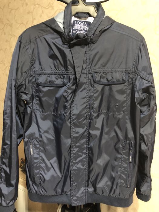 Десткая ветровка на мальчика