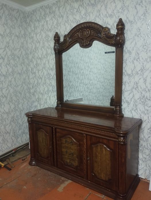 Спальный гарнитур в хорошем состоянии