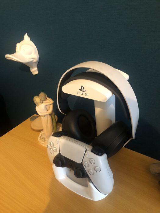 Suport controller PS5 si suport pentru casti