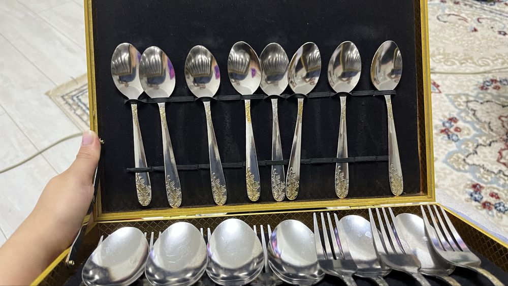 Столовые приборы новые