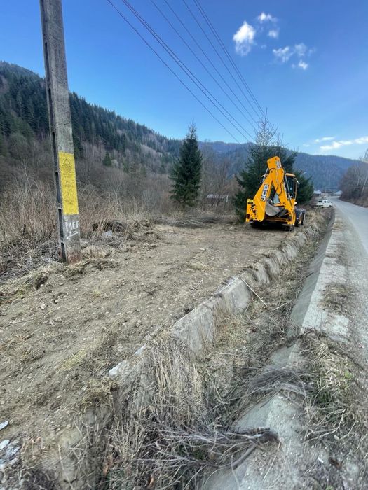 Buldoexcavator cu picon