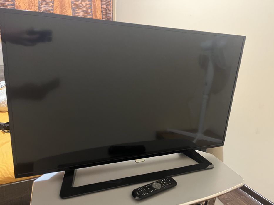 Телевизор 40 инча Philips TV 40PFH4200/88