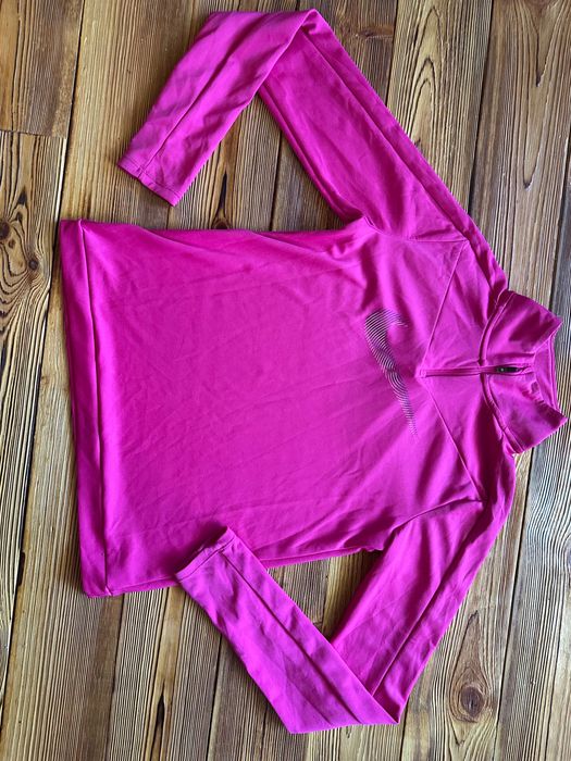 Рокля, клинове, блузи Nike