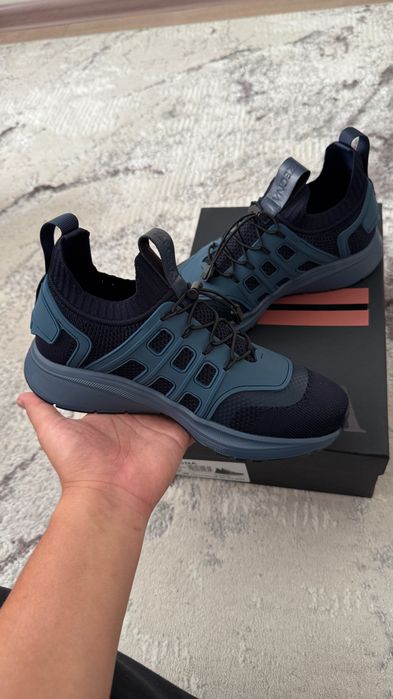 Мужской кроссовки летние