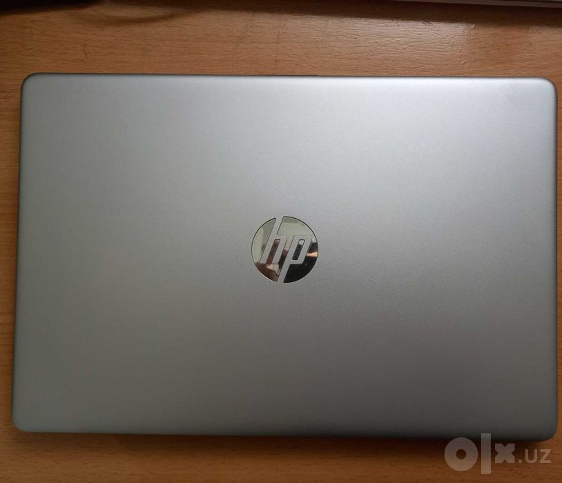 ОЧЕНЬ СРОЧНО. Отдаю в 1.5 раза дешевле Ноутбук HP 15.6 inch