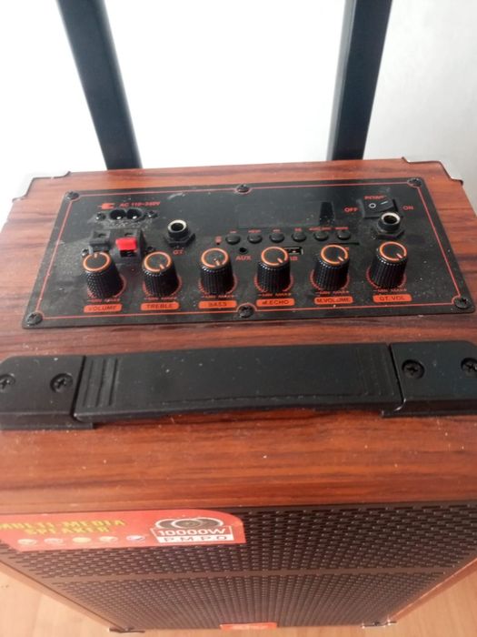 Продам колонку в виде чемоданчика