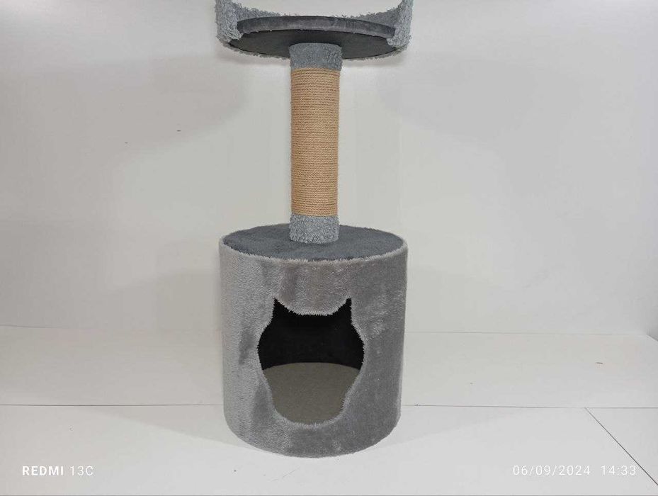 когтеточка и домик для кошек