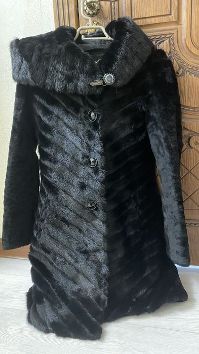 Шуба полунорка зима