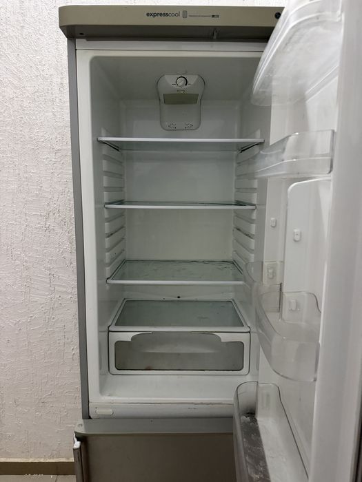 Холодильник сатылады