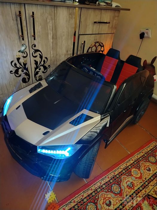 Bolalar elektr mashinasi Lamborghini Urus (Squadra Corse) — to'liq kom