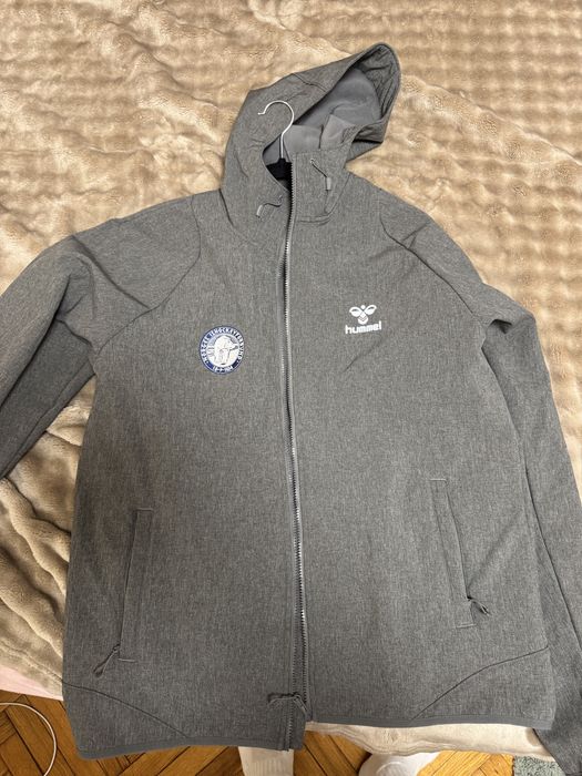 СофтШел  яке HUMMEL