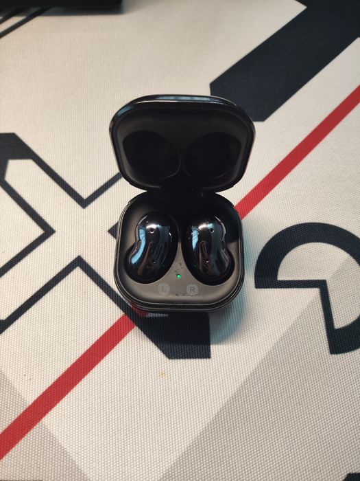 Samsung galaxy buds live