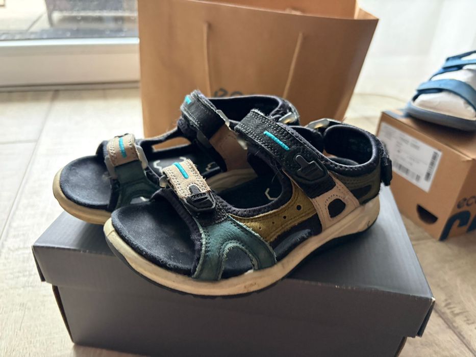 Sandale ecco marime 27