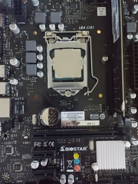 Продам комплект материнская плата H310+ процессор core i5 9400F+озу 8G