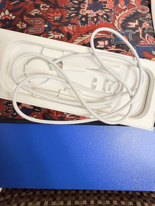 Apple watch se3 40 starlight