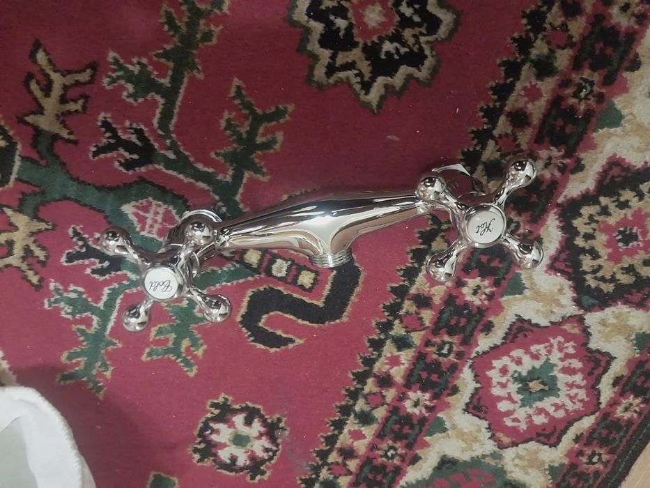 Продам смеситель для душа