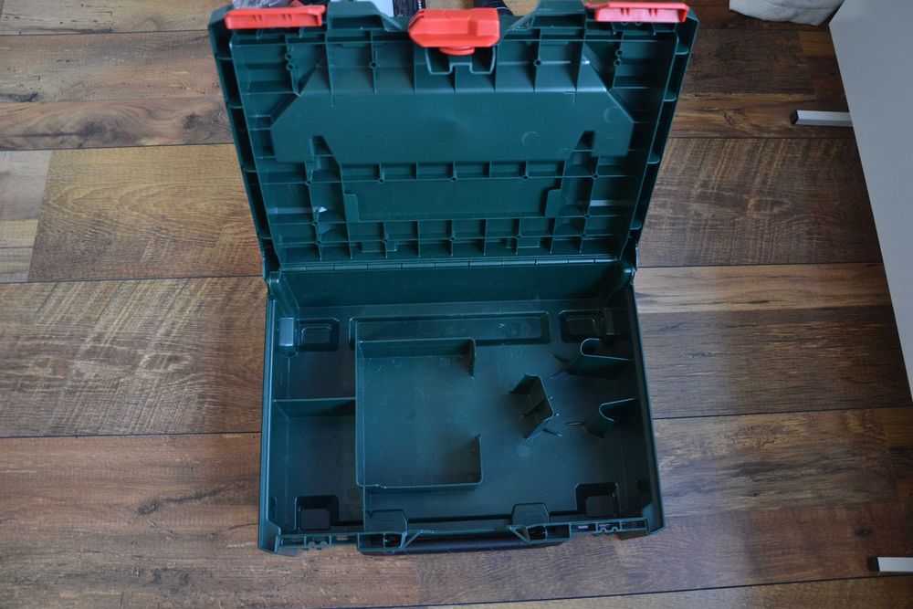 Нови куфари Metabo за 12V и за 18V винтоверти