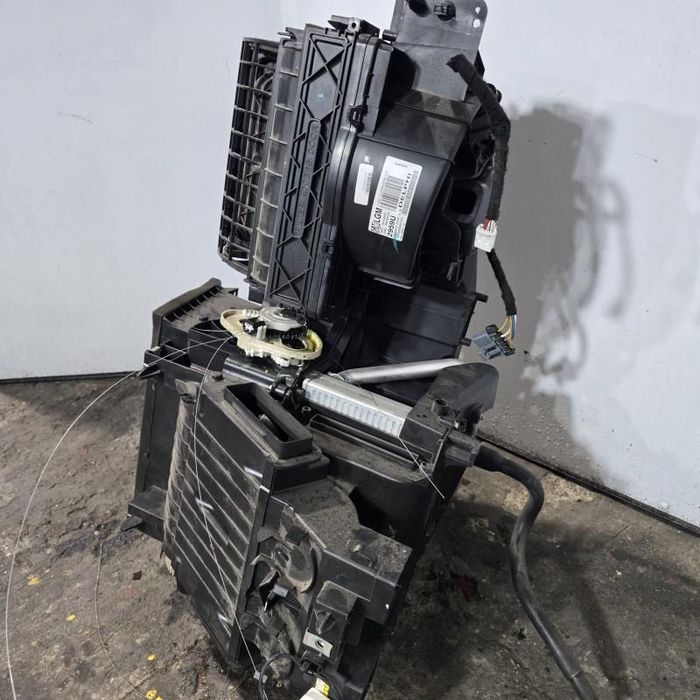 Carcasa aeroterma aer conditionat Chevrolet Aveo T300