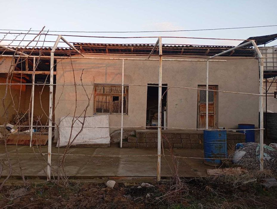 10 сотихли Ховли сотилади