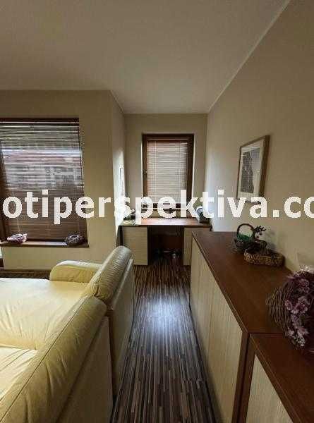 Продава се Двустаен апартамент в Пловдив, Кършияка - 73 кв.м за 943 €/кв.м - Снимка #3